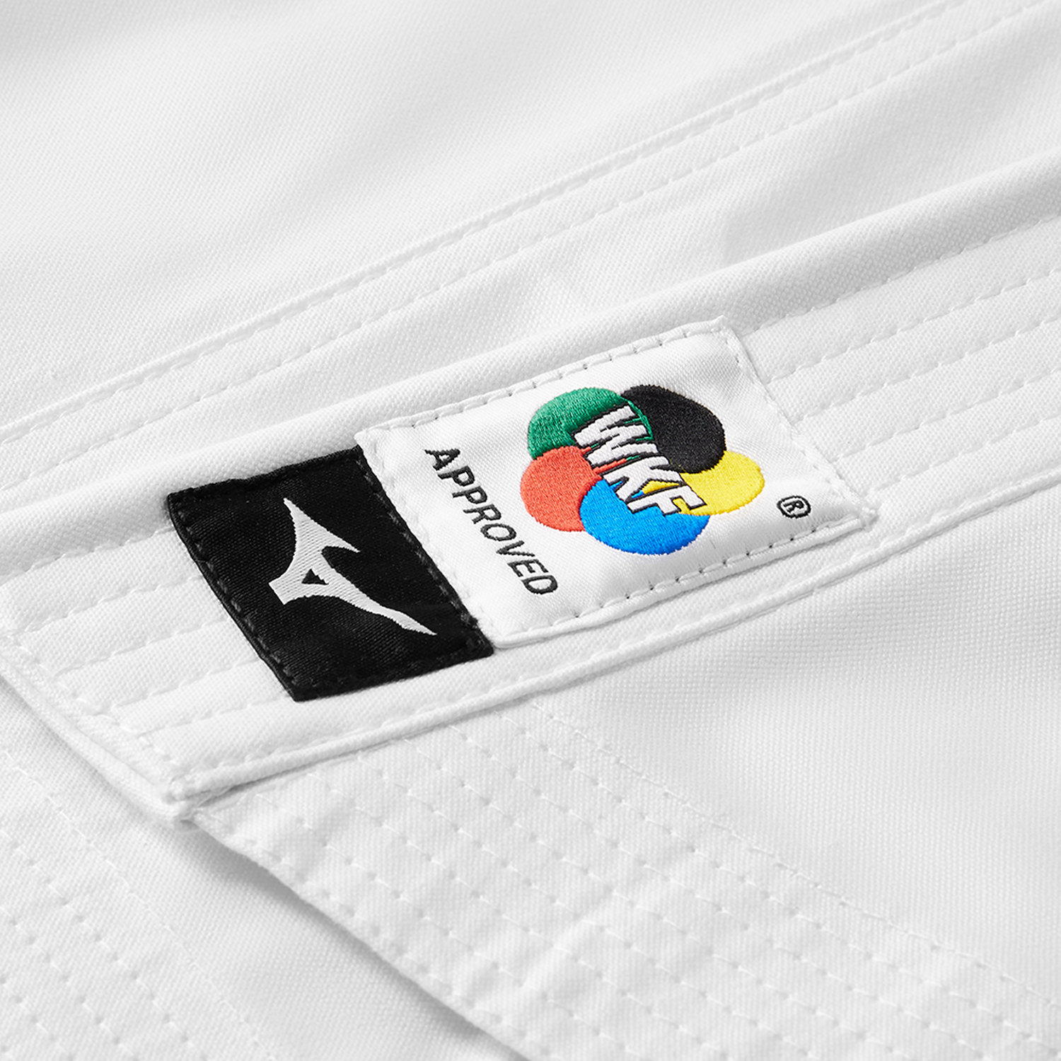 Mizuno broderet Tôshi WKF kumite karate jakke (Copie) 8 Veste Karaté Mizuno Kime Brodée – WKF