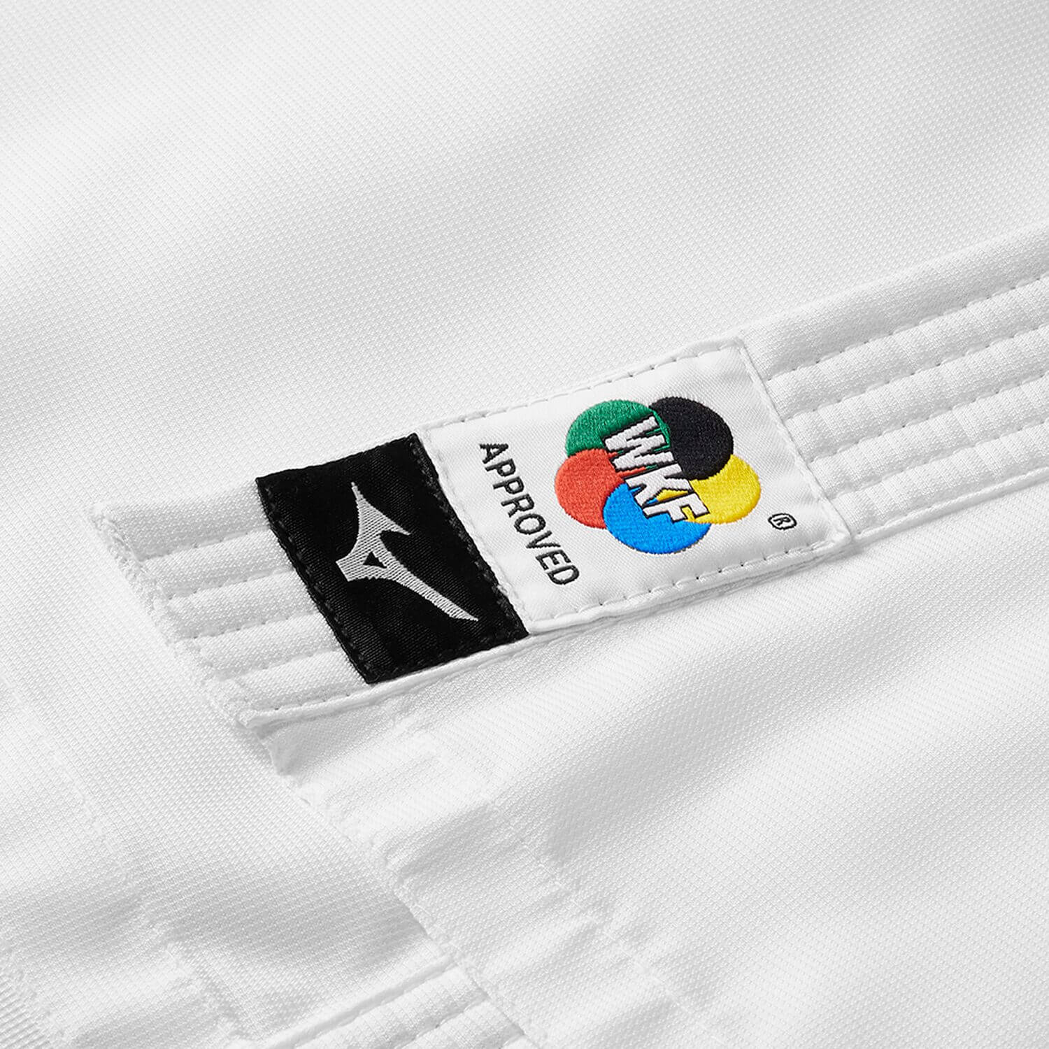 Mizuno broderet Tôshi WKF kumite karate jakke 6 WKF broderet Tôshi kumite karate jakke