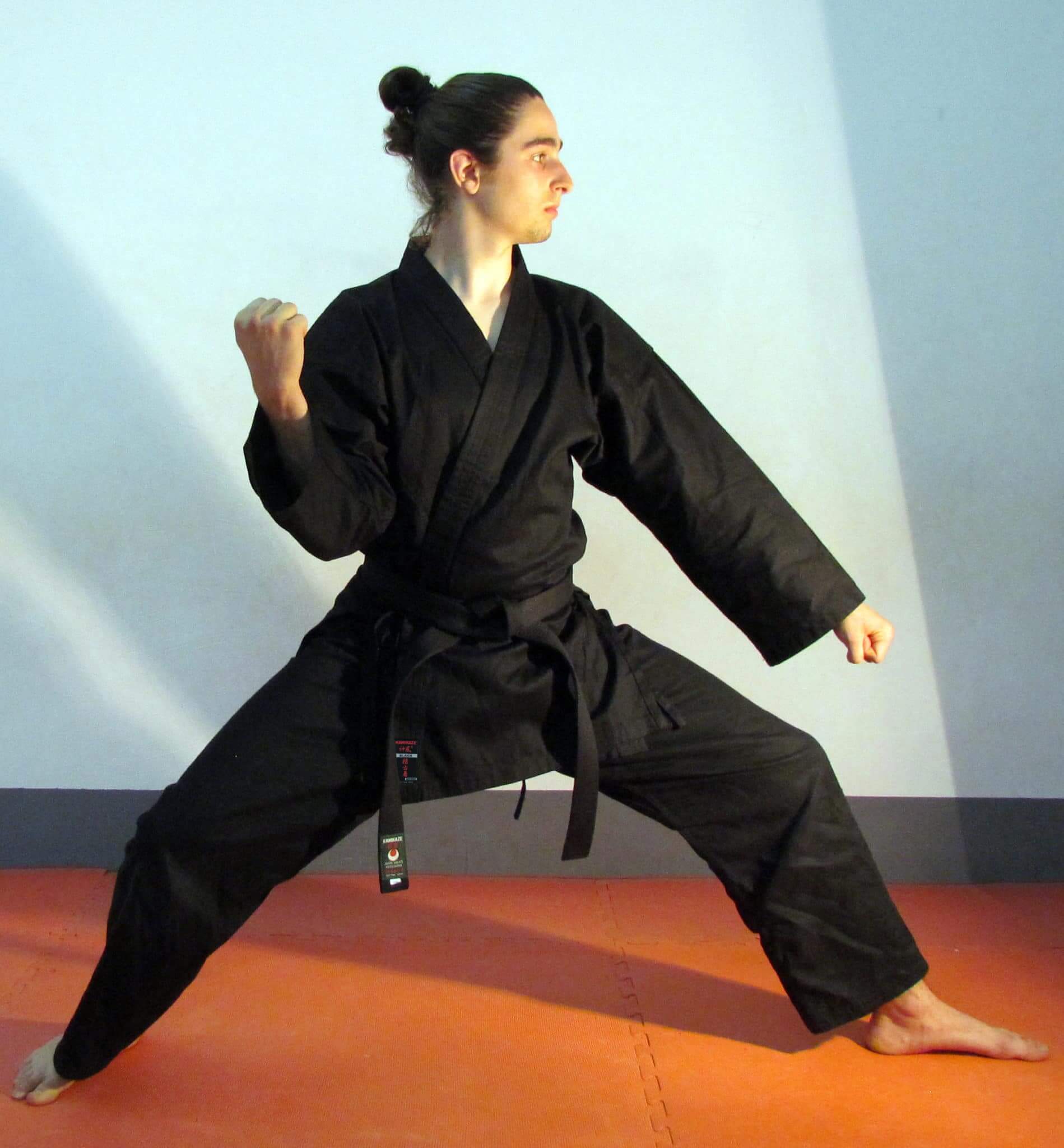 Kamikaze BASIC BLACK kimono jakke til karate - Sort 9 karatedragt
