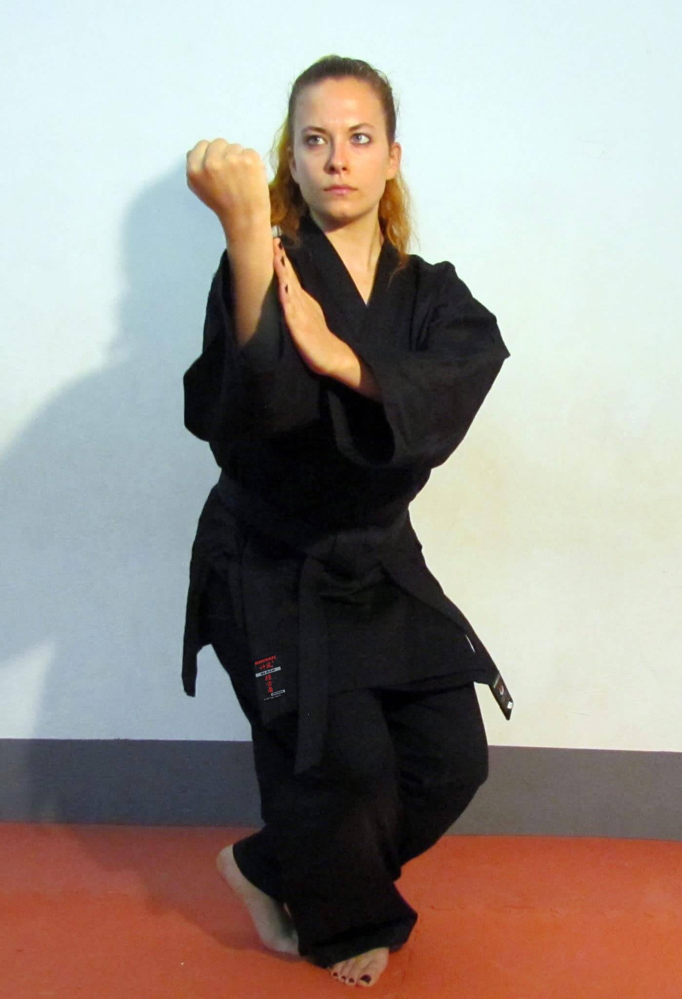 Kamikaze BASIC BLACK kimono jakke til karate - Sort 13 karatedragt