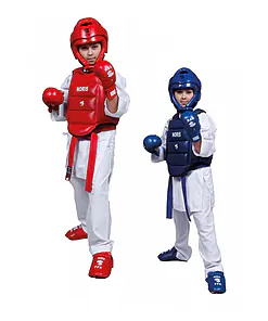 Noris vendbar karate brystplade